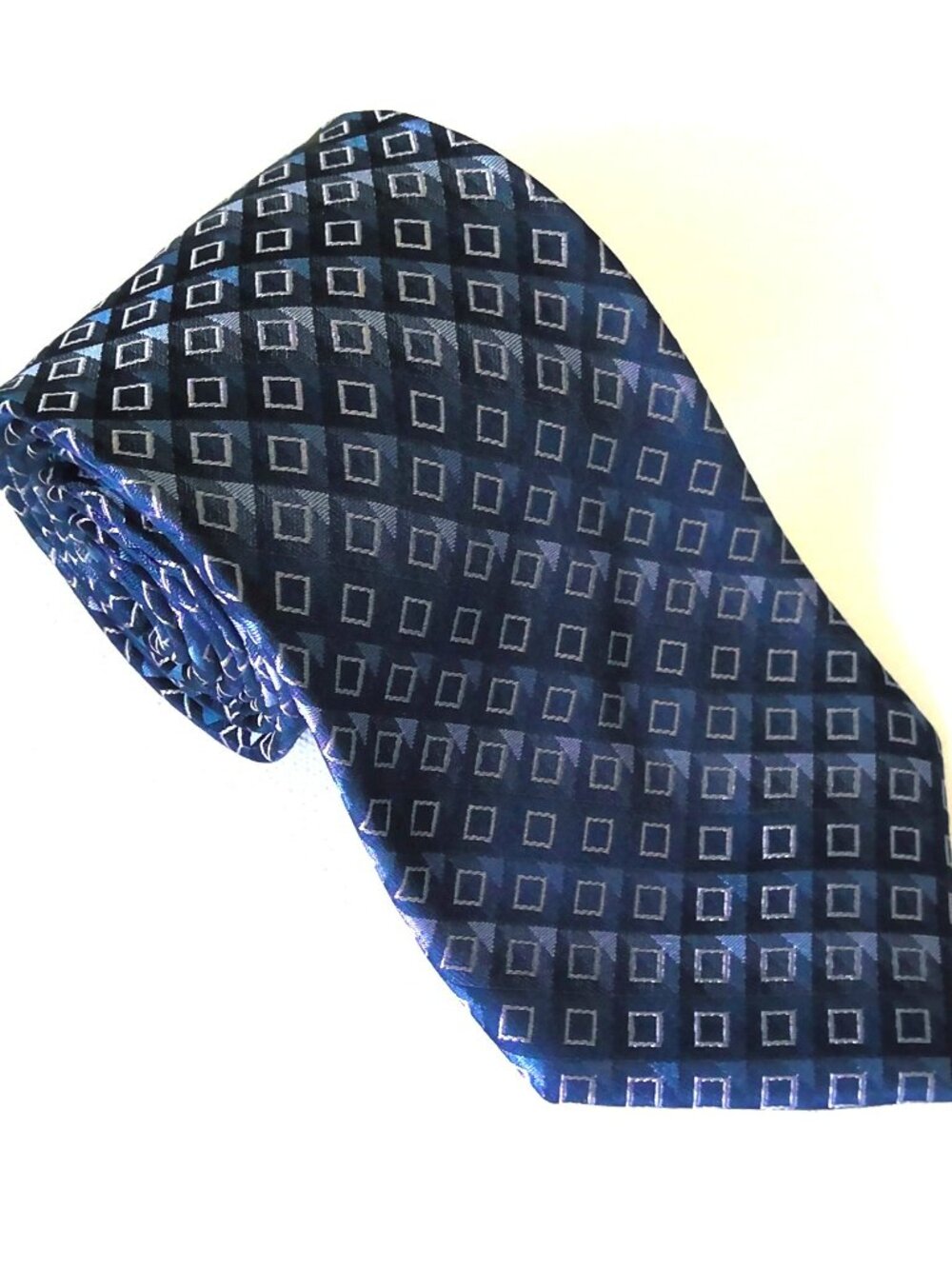 Perry Ellis Portfolio Men's 100% Silk Neck Tie Geometric Squares Shades of Blue